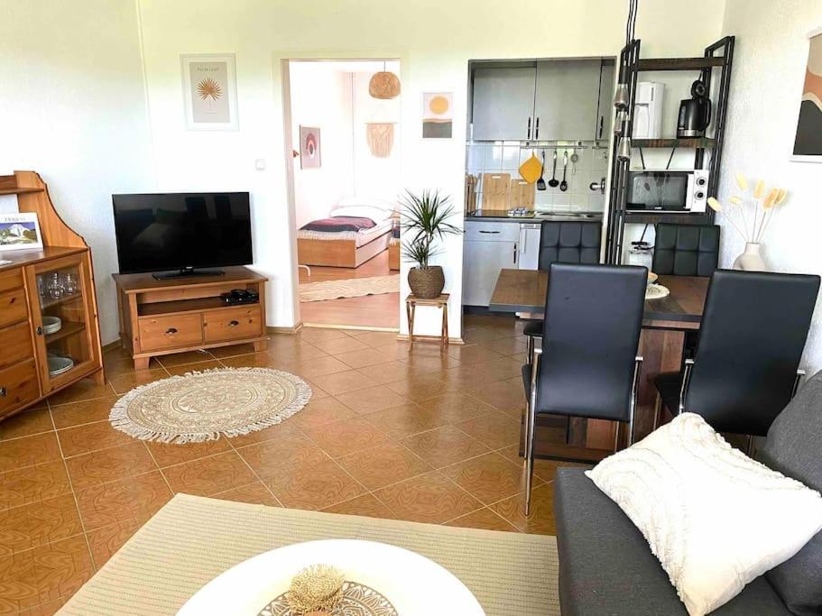 Zudar Ferienwohnung Nr. 1 Terrasse Bodden Kanu Bootssteg מראה חיצוני תמונה