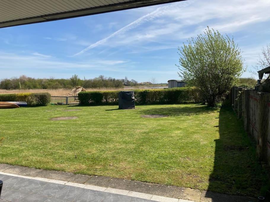 Zudar Ferienwohnung Nr. 1 Terrasse Bodden Kanu Bootssteg מראה חיצוני תמונה